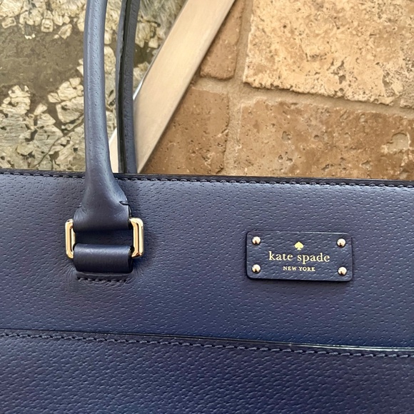 Kate Spade Tote - Picture 4 of 4